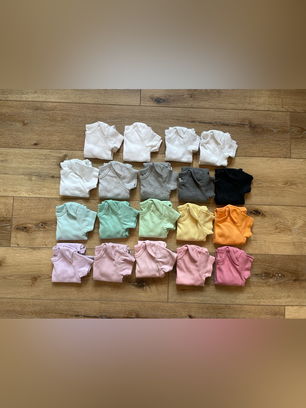 6-9 M / 9 M Short Sleeve Bodysuits